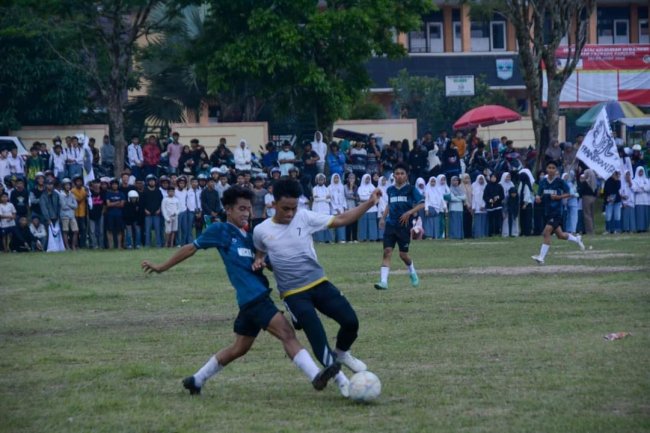 SMPN 4 dan SMAN 3 Melaju ke Final Piala Wali Kota Padang Panjang
