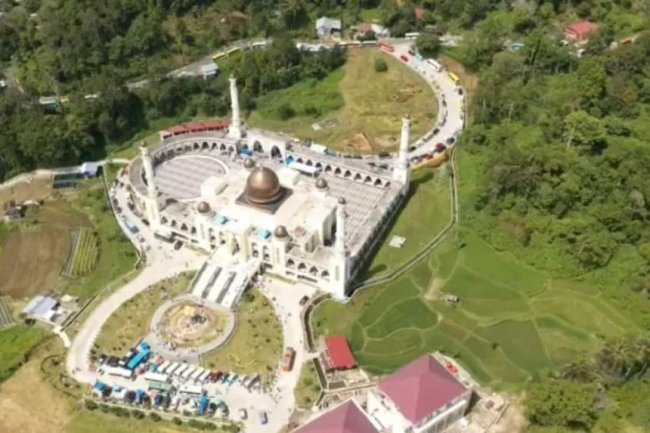 Islamic Center Padang Panjang Sediakan Tempat Nikah Dan Minuman Gratis