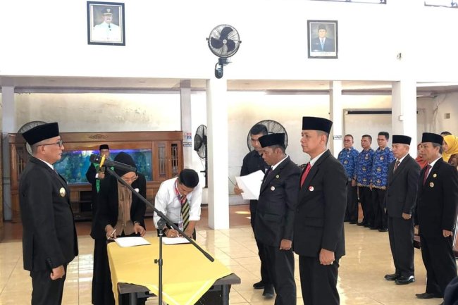 Pemko Padang Rotasi 5 Pejabat Eselon II