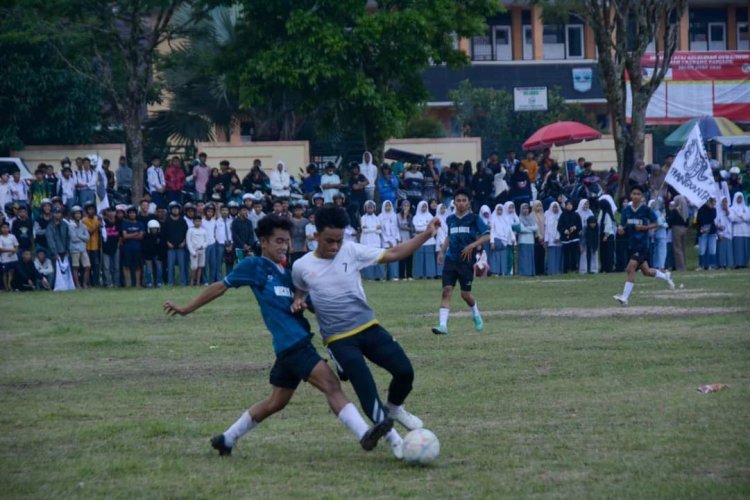 SMPN 4 dan SMAN 3 Melaju ke Final Piala Wali Kota Padang Panjang