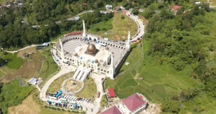Islamic Center Padang Panjang Sediakan Tempat Nikah Dan Minuman Gratis