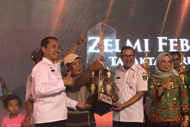 Ayam Kukuak Balenggek Khas Sumatera Barat 