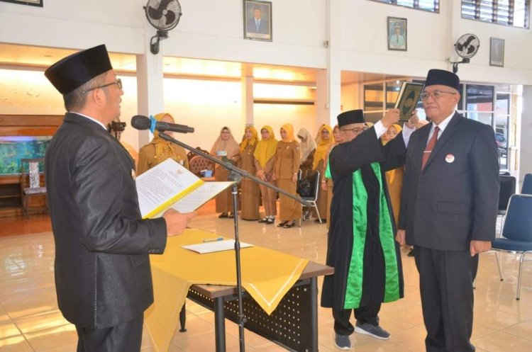 Ferry Erviyan Rinaldy Dilantik Sebagai Kadisnakerin Kota Padang