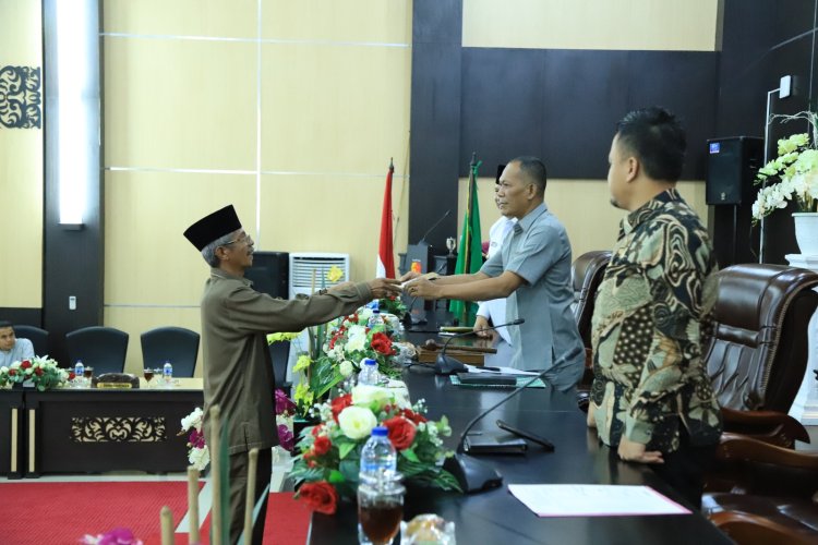 Melalui Pandangan Umum DPRD, Fraksi Golkar Apresiasi Pemko Solok Peroleh Opini WTP Tujuh Kali Berturut-Turut  