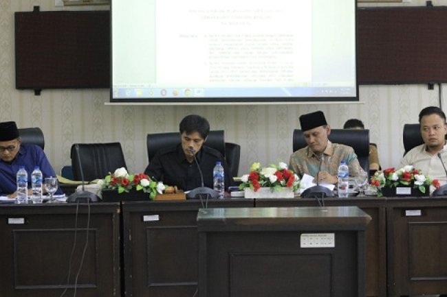Pansus Rencana Tata Ruang Wilayah DPRD Kota Solok Gelar Pembahasan