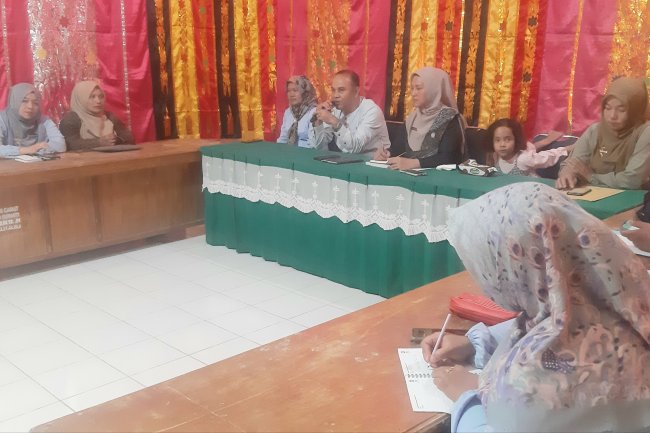 Camat Andi Sofiani Hadiri Pertemuan Bulanan TP PKK Kecamatan Hiliran Gumanti 