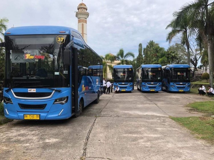 7 Agustus Tiket Trans Padang Hanya Rp1,-