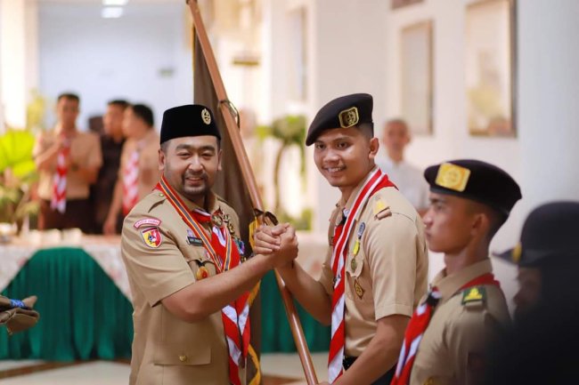 Wagub Audy Lepas Kontingen Pramuka Sumbar Dari Balaikota Solok