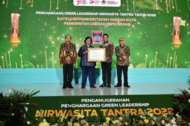 Kota Padang Raih Green Leadership dan Nirwasita Tantra Kementerian KLHK