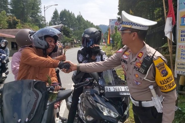 Sudah 231 Kendaraan Ditilang,  Kasat Lantas Polres Solok Akan Permudah Pengendara Buat SIM 