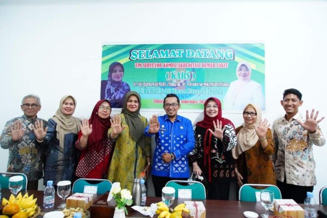 Bupati Eka Putra Hadiri Survei Akreditasi RSHI Oleh KARS