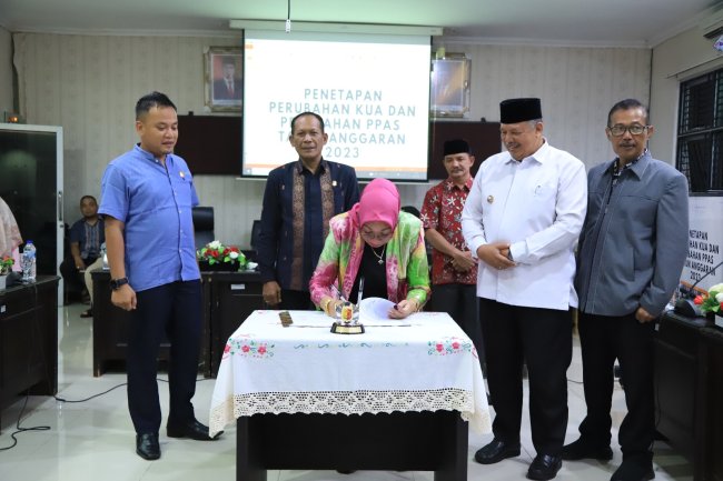 Pimpinan DPRD Kota Solok Teken Nota Kesepakatan Perubahan APBD 2023