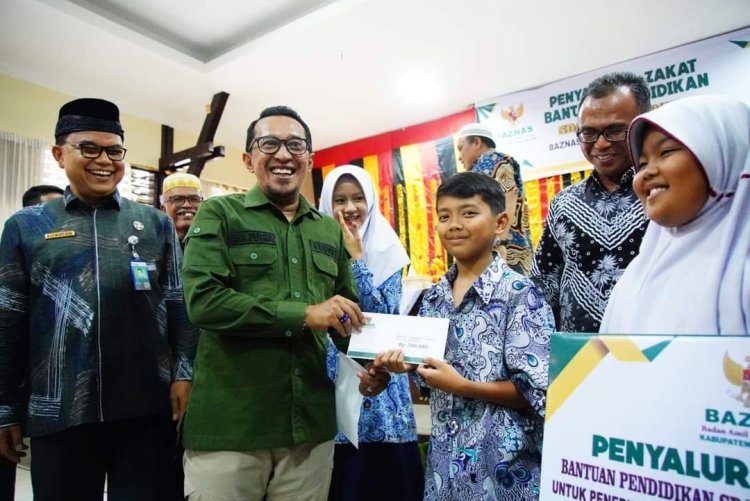 6.000 Pelajar Terima Bantuan Pendidikan Dari Baznas Tanah Datar Senilai Rp 2,6 Miliar 