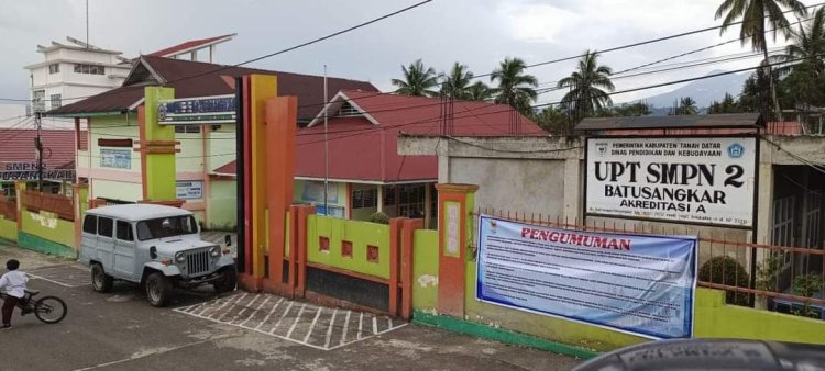 Soal SMP Negeri 2 Batusangkar, Bupati Eka Putra: Jangan Memancing Di Air Keruh 