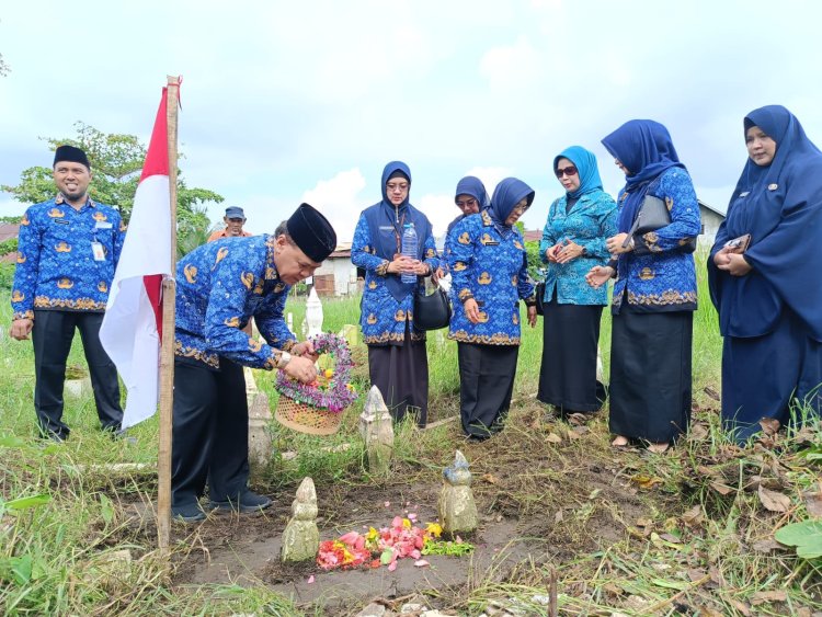 Peringatan Hari Pahlawan di Kota Pontianak, Ziarah ke  Makam  Para  Pahlawan