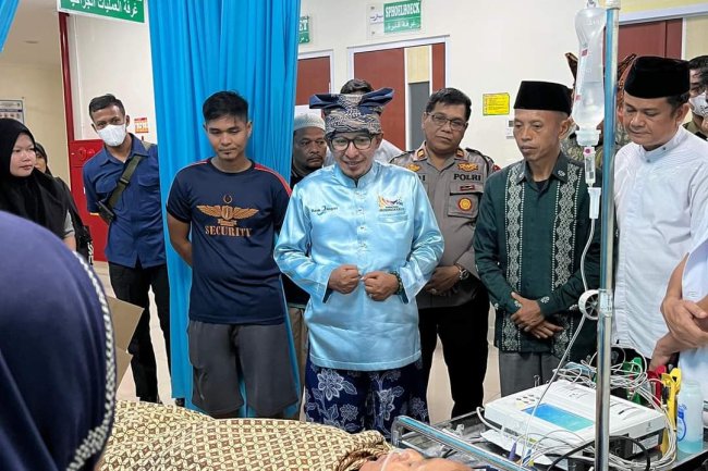 Bupati Eka Putra Besuk Mira Susanti Korban Tersambar Petir. Jangan Pikirkan Biaya Perawatan 