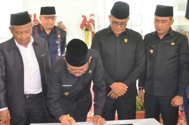 Diresmikan Wako Hendri Septa, DPRD Padang Miliki Kantor Baru