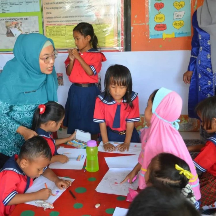 Mendadak Mami Genny Hendri Septa Kunjungi PAUD Mutiara Hati