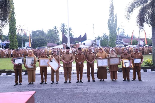 Apel Gabungan, Wako Zul Elfian Umar: Terima Kasih Tahun 2023 Banyak Penghargaan 