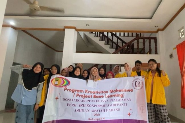 Mahasiswa UPI YPTK Sosialisasikan Pemahaman Konformitas Di Panti Asuhan Aisyiyah Lubuk Begalung 