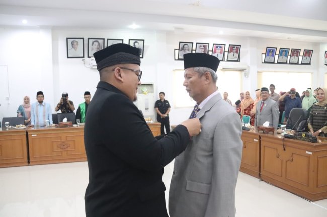 PAW DPRD Tanah Datar, Syamsul Bahri Oesoer Gantikan Syafarudin Dt. Marajo