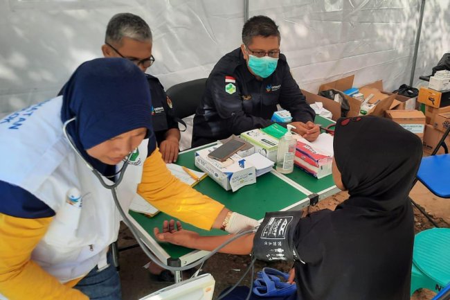 Lakukan Pelayanan, Dinas Kesehatan Kota Solok Kirim Tim Medis ke Pesisir Selatan