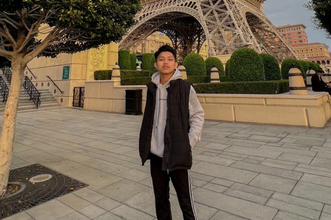 Mengenal Fikri Isnaini,  Lulusan Pesantren Miliki Bermacam Bakat Dibanyak Bidang