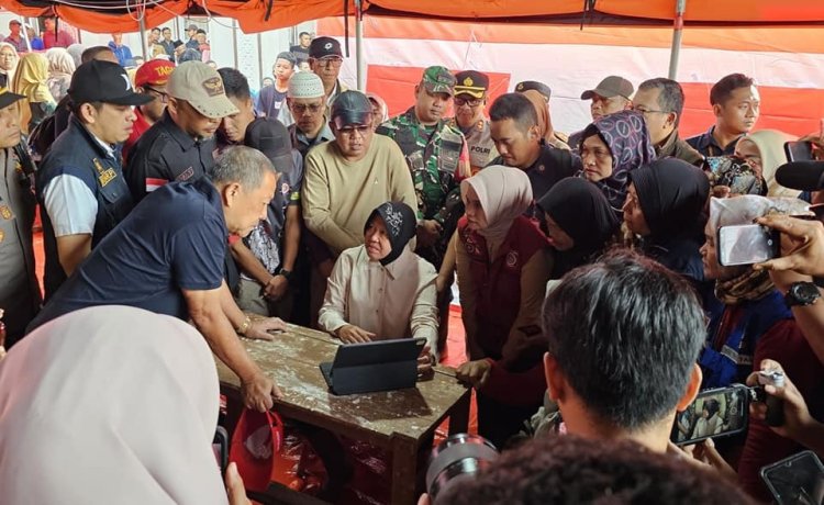 Berikan Motivasi, Menteri Sosial Minta Relokasi Tempat Pengungsian di Tanah Datar