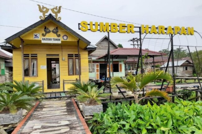 Desa Sumber Harapan, Desa Wisata Budaya Tenun Songket Sambas