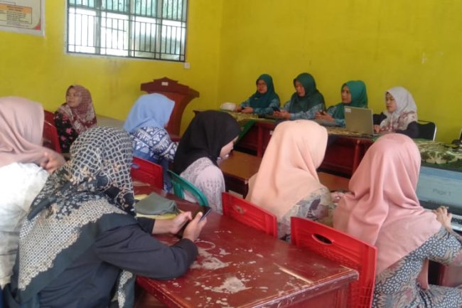 TP PKK Kecamatan Hiliran Gumanti Lakukan Pembinaan Administrasi Di Nagari Sariak Alahan Tigo 