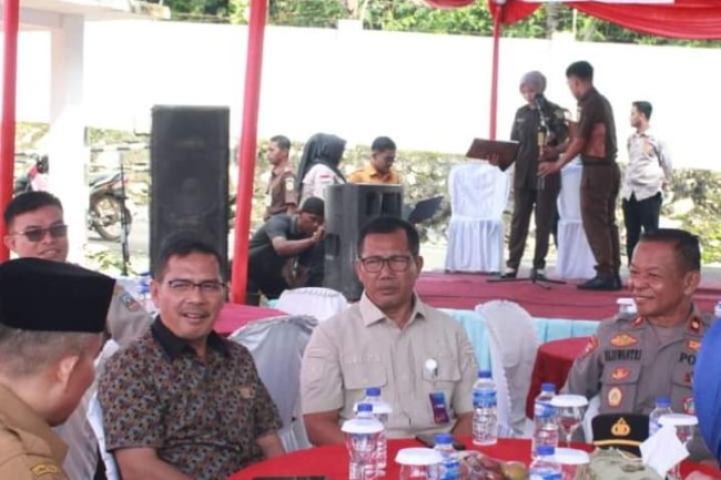 Hadir Bersama Sekwan, Wakil Ketua DPRD Kabupaten Dharmasraya Puji Rangkaian Kegiatan Adhiyaksa Fair