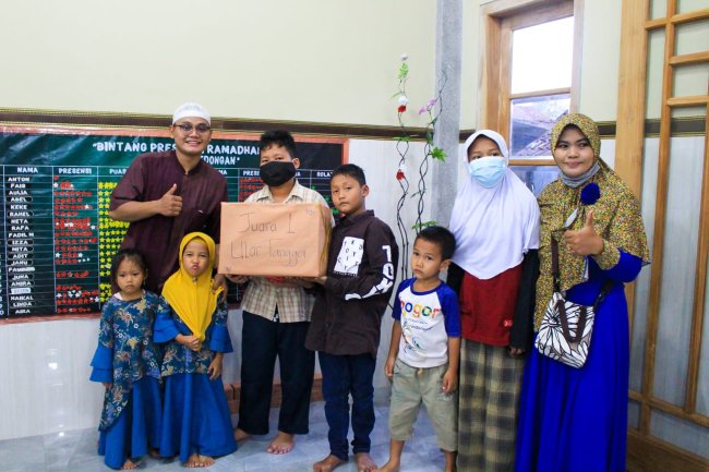 Wahyu, Guru Ngaji Sekaligus Pengusaha Muda nan Kreatif