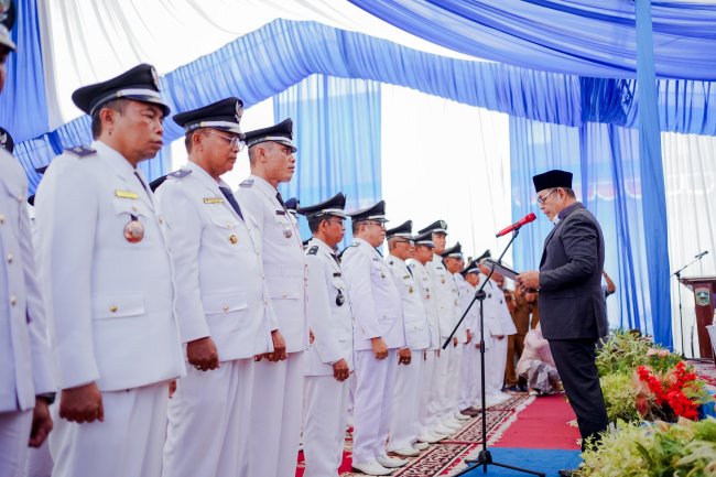 Bupati Solok Epyardi Asda Kukuhkan Perpanjangan Masa Jabatan 49 Wali Nagari Dan Resmikan 3 Gedung Pemerintahan 