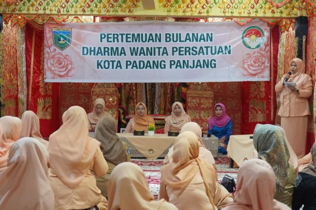 DWP Padang Panjang Diskusikan Nilai Budaya Dan Agama Dalam Adat Minangkabau