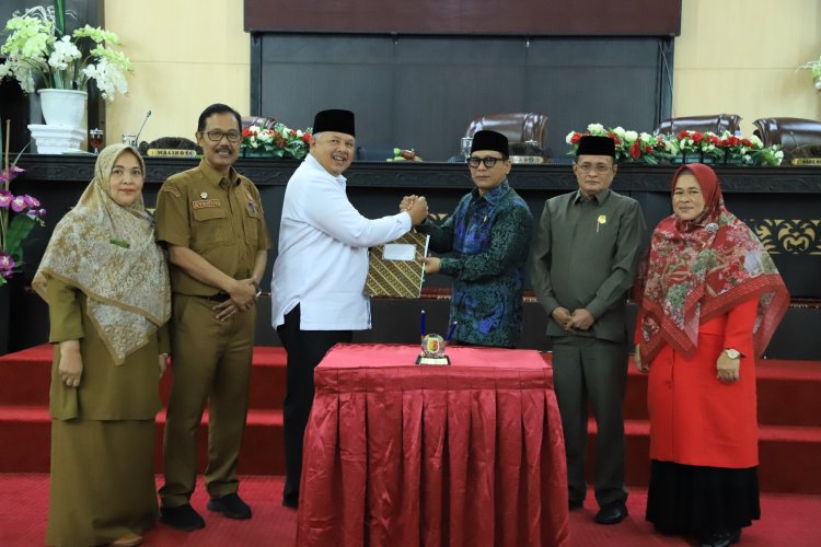 DPRD Kota Solok Bersama Pemko Solok Sepakati Perubahan APBD Tahun 2024 Sebesar Rp 658, 4 Miliar