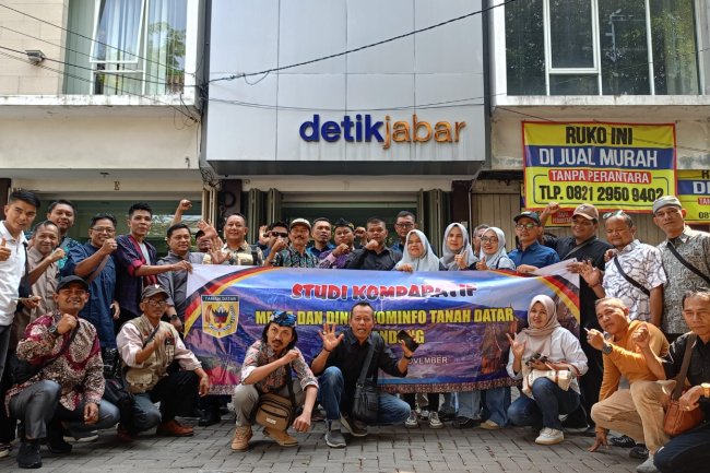 Hari Kedua Studi Komparatif, Wartawan Tanah Datar Kunjungi Detik.com Jabar