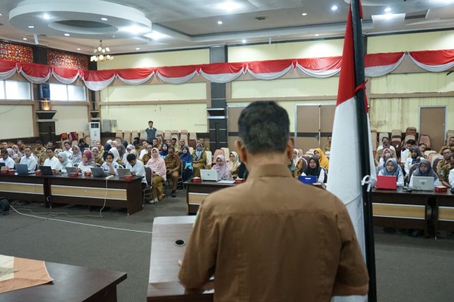 Aplikasi Super APPS Solok Serasi Mendukung Sistem Pemerintahan Berbasis Elektronik Di Kabupaten Solok 