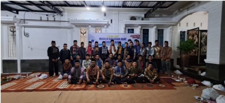 Hadiri Wirid Adat Mujilih Basurah Adat Carano Basa di Korong Gadang Pauh IX, Vasko Ruseimy Dorong Pelestarian  Budaya