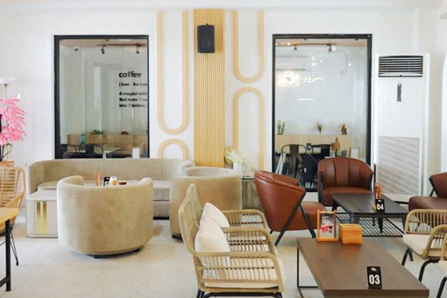 Night Owls Café & Eatery: Tempat Nongkrong Baru di Manahan yang Nyaman dan Seru