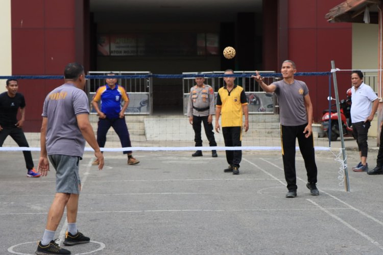 Meriahkan Hari Bhayangkara ke-79, Polres Solok Kota Gelar Partai Final Sepak Takraw Antar Satfung