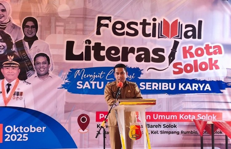 Buka Festival Literasi 2025, Walikota Solok Ajak Masyarakat Manfaatkan Perpustakaan Untuk Mengembangkan Lietasi dan Kreativitas
