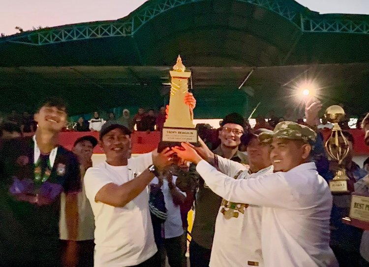 SRC 2025 Berakhir MMP FC Singkarakl Bawa Pulang Piala Bergilir Wakil Gubernur Sumatera Barat