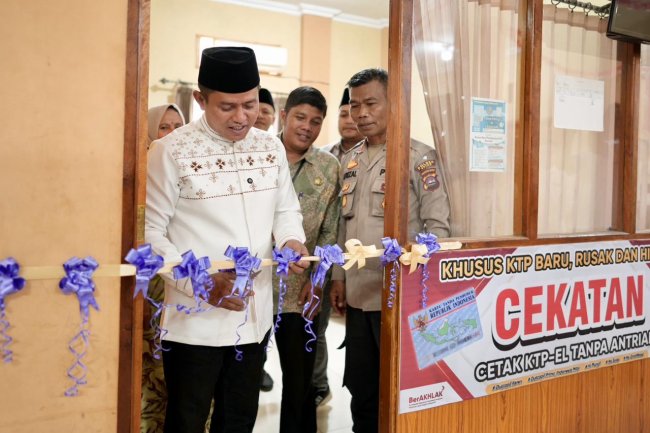 Program Cekatan Disdukcapil Dekatkan Pelayanan Ke Masyarakat. 