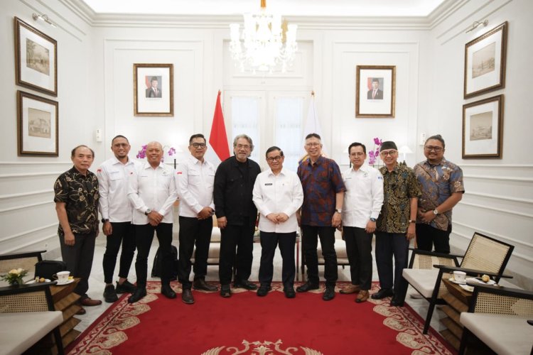 HIPDI, Darwis Triadi dan APFI Bertemu Gubernur DKI Jakarta: Membangun Sinergi Dunia Fotografi yang Sehat dan Profesional