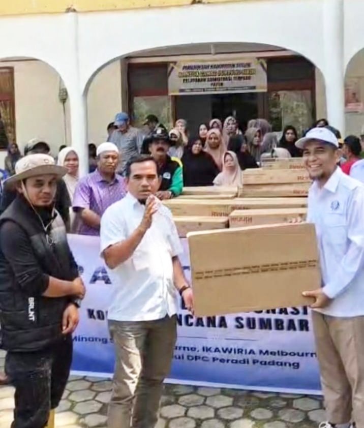 Pemkab Solok Terima Bantuan Korban Bencana Dari Perhimpunan Advokat Indonesia (PERADI)  