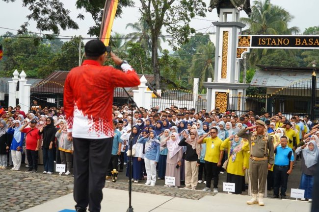Pimpin Apel Gabungan, Eka Putra Tegaskan Jam Kerja ASN Selama Ramadan