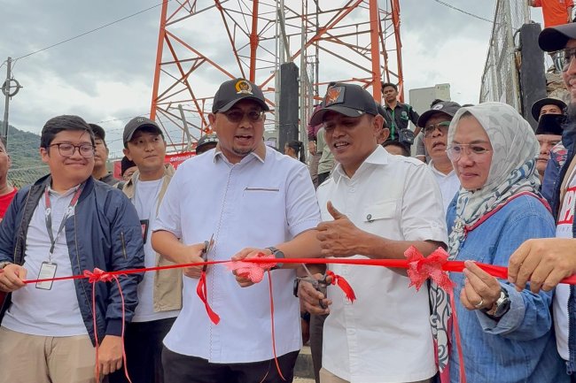 Bupati Solok: Perjuangan Andre Rosiade Tower BTS Berdiri Di Nagari Garabak Data