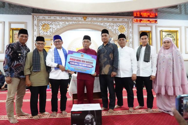 Eka Putra TSR ke Masjid Jihad Kawai Tanah Datar yang Telah Jadi Pusat Layanan Sosial  Sediakan Ambulans Gratis