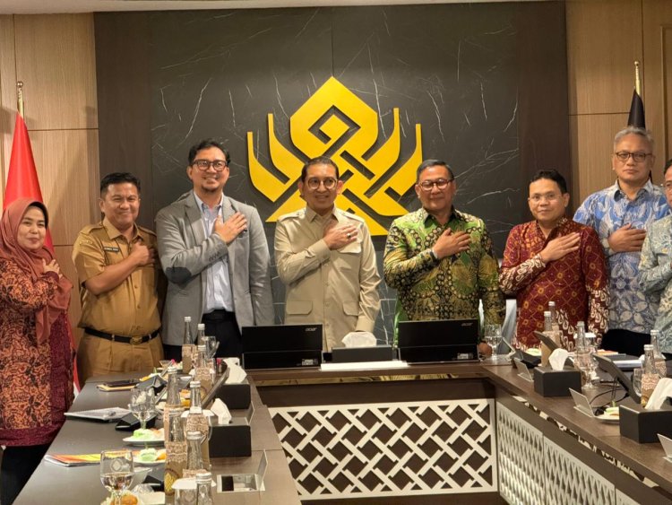 Persiapkan Peringatan 100 Tahun Jam Gadang, Wako Ramlan Nurmatias Kementerian Kebudayaan RI