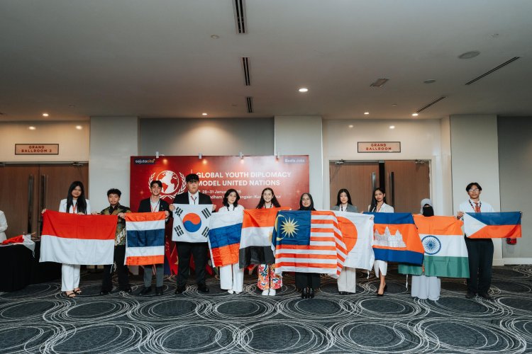 Lamdina Elizabeth Marpaung Harumkan Nama Indonesia di Ajang Model United Nations GYDMUN